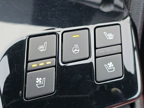 Used 2023 Kia Sportage SX image 6