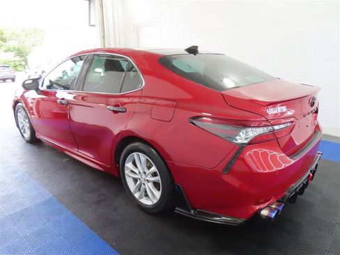 Used 2021 Toyota Camry XSE w/ Navigation Package FWD image 6