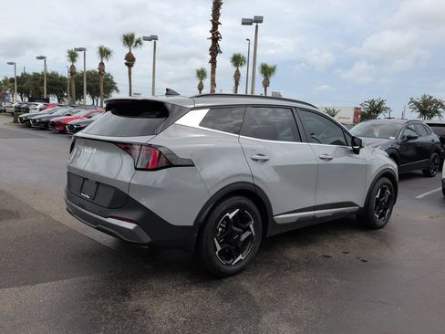 Used 2026 Kia Sportage EX w/ EX Panorama Roof Package FWD image 4