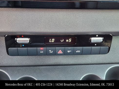Used 2025 Mercedes-Benz Sprinter 2500 image 20