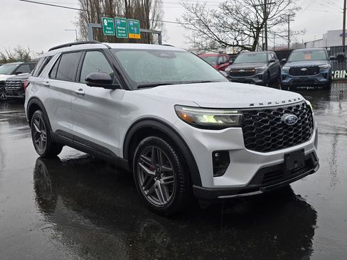 New 2026 Ford Explorer ST w/ Sun And Sound Package image 3