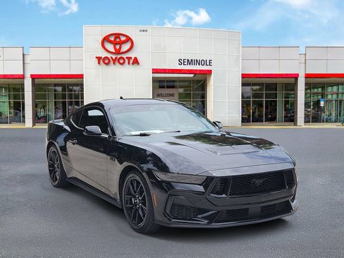Used 2025 Ford Mustang GT w/ Mustang Nite Pony Package RWD image 2
