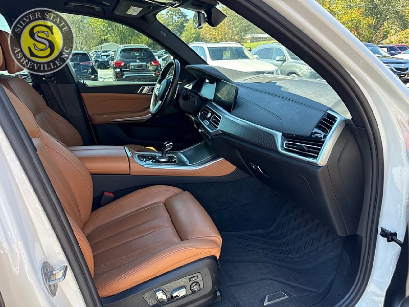 Used 2022 BMW X5 xDrive45e AWD/4WD image 17
