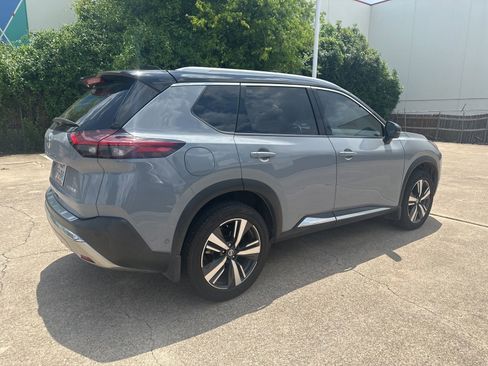 Used 2021 Nissan Rogue Platinum FWD image 6