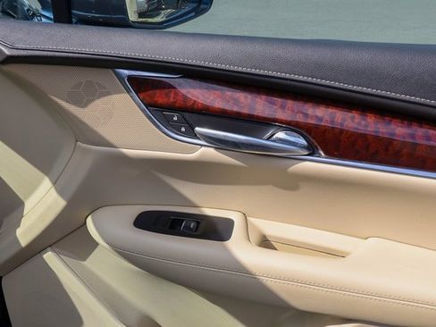 Used 2017 Cadillac XT5 Luxury w/ Driver Awareness Package image 50