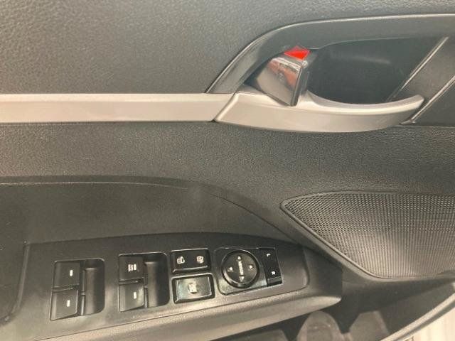 Used 2019 Hyundai Elantra SE w/ Cargo Package FWD image 31