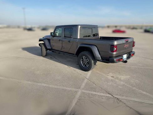 New 2026 Jeep Gladiator Mojave image 8