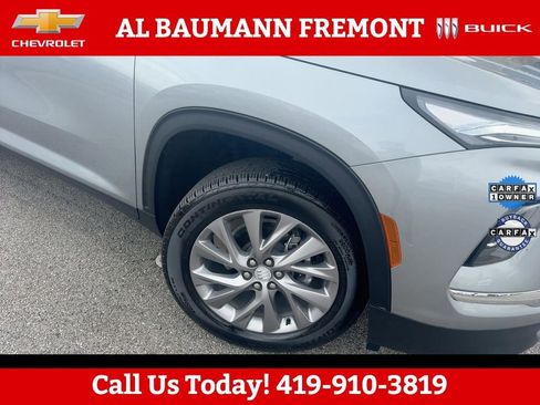 Used 2025 Buick Enclave Preferred AWD/4WD image 28