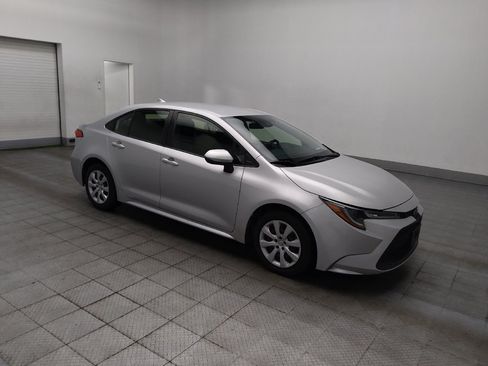 Used 2021 Toyota Corolla LE FWD image 11