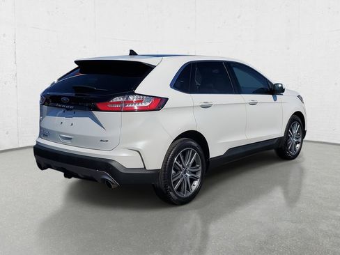 Used 2022 Ford Edge Titanium w/ Class II Trailer Tow Package image 7