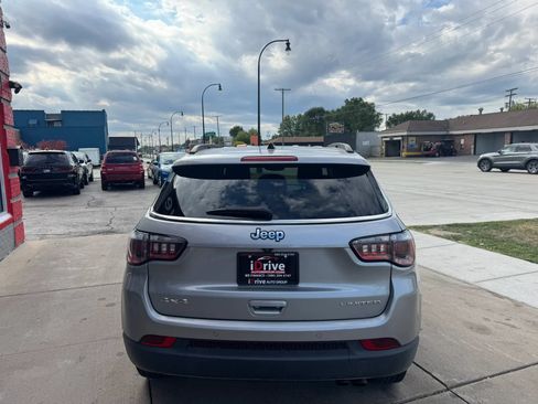 Used 2021 Jeep Compass Limited AWD/4WD image 4