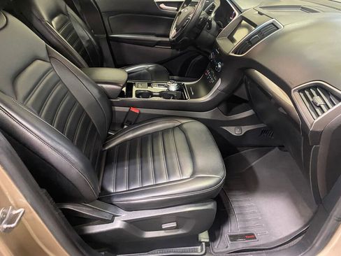 Used 2020 Ford Edge SEL image 22