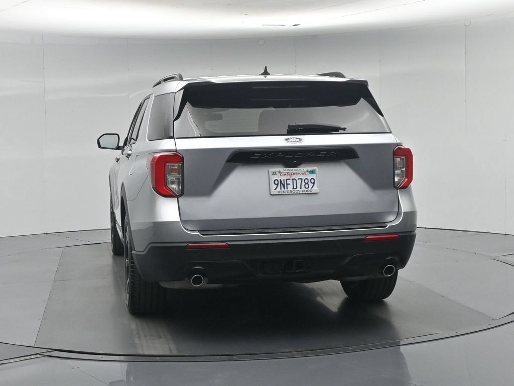 Used 2024 Ford Explorer ST-Line w/ Class IV Trailer Tow Package RWD image 36