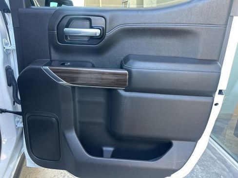 Used 2020 Chevrolet Silverado 1500 LT Trail Boss image 23