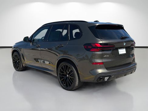 New 2026 BMW X5 xDrive40i w/ M Sport Package AWD/4WD image 5