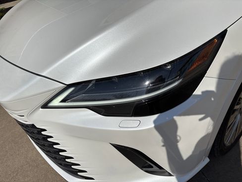 Used 2024 Lexus RX 450h AWD w/ Convenience Package image 6