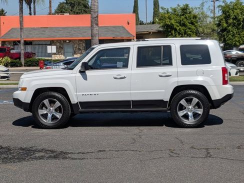 Used 2016 Jeep Patriot High Altitude image 9