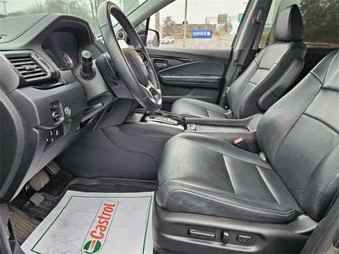 Used 2020 Honda Pilot Touring image 8