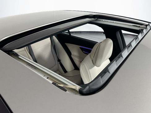 Certified 2022 Mercedes-Benz C 300 Sedan image 23