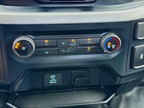 Used 2022 Ford F150 XL RWD image 12