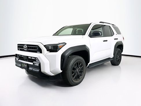 Used 2025 Toyota 4Runner SR5 image 3