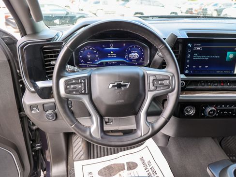 Used 2024 Chevrolet Silverado 1500 LT RWD image 39