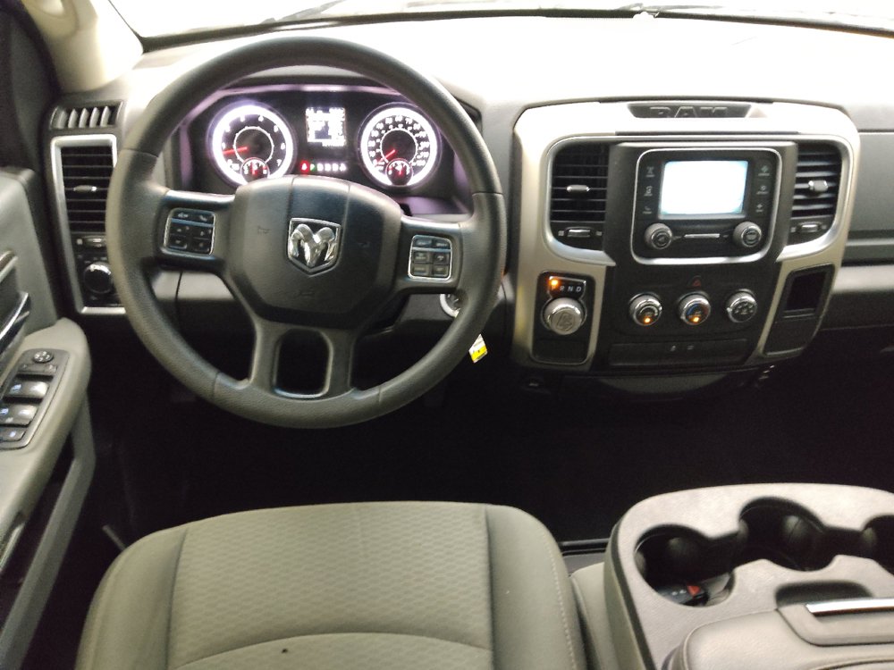 Used 2020 RAM 1500 Classic SLT RWD image 22