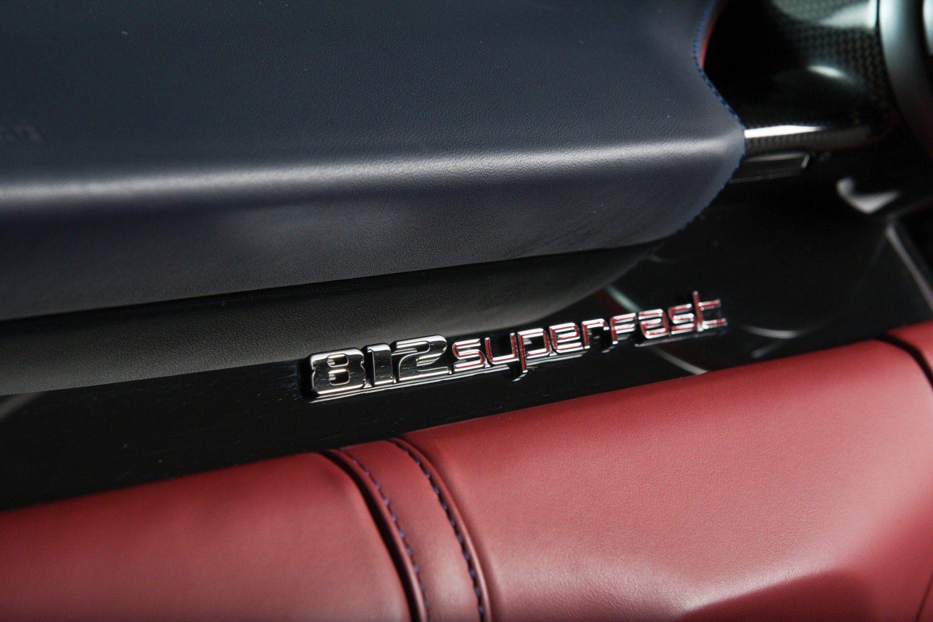 Used 2020 Ferrari 812 Superfast RWD image 31
