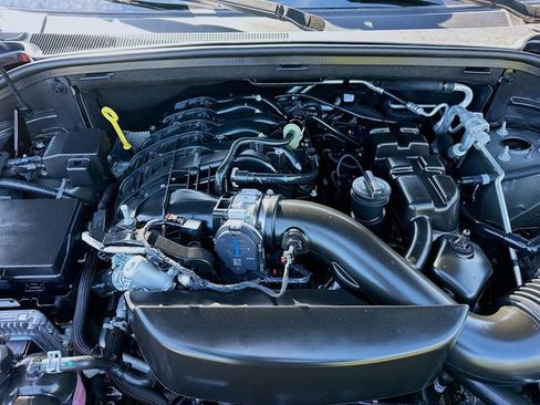 Used 2025 Dodge Durango GT w/ Blacktop Package image 31