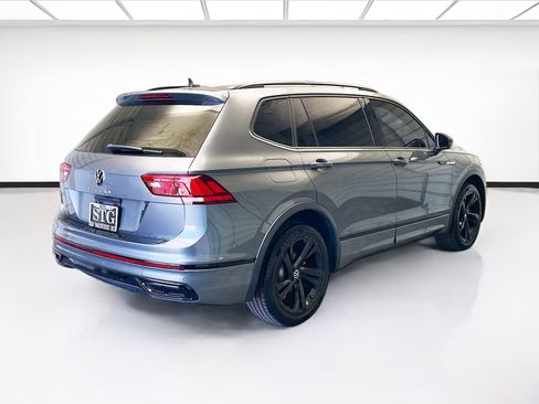 Used 2023 Volkswagen Tiguan SE R-Line image 4