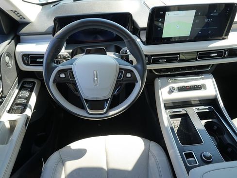 Used 2025 Lincoln Aviator Reserve w/ Illumination Package AWD/4WD image 22