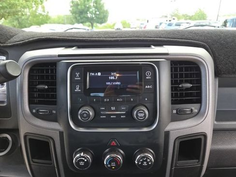 Used 2015 RAM 3500 Tradesman w/ Chrome Appearance Group RWD image 27