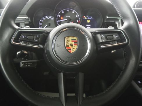 Used 2022 Porsche Macan AWD/4WD image 19