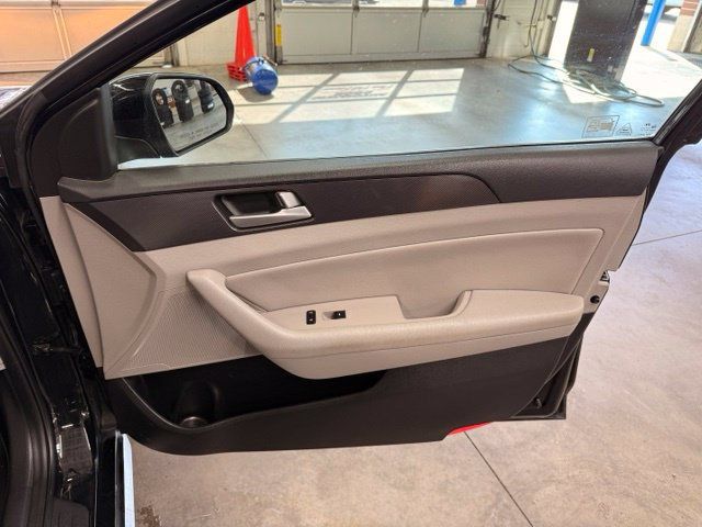 Used 2016 Hyundai Sonata Sport FWD image 26