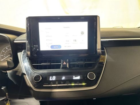 Used 2024 Toyota Corolla LE FWD image 16