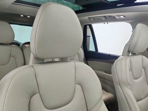 Used 2021 Volvo XC90 T6 Inscription w/ Climate Package image 23