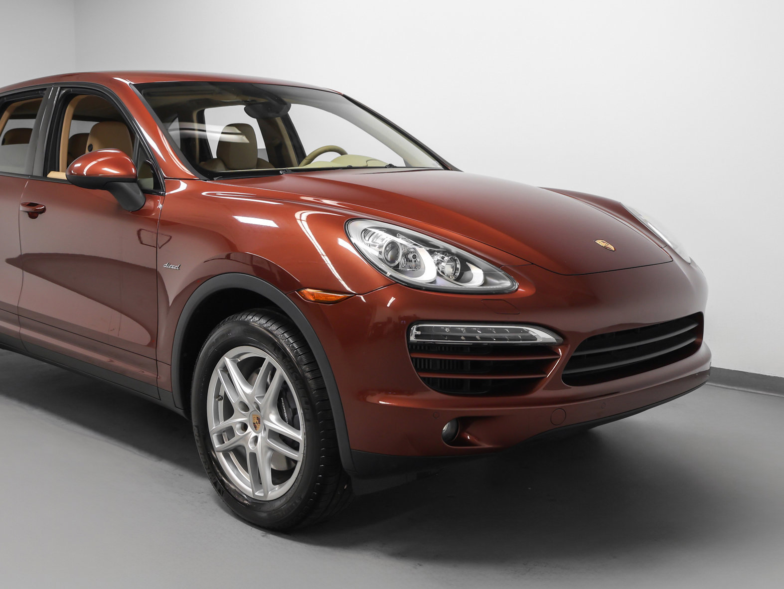 Used 2013 Porsche Cayenne Diesel AWD/4WD image 9