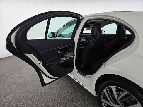 New 2025 Mercedes-Benz E 350 Sedan image 15