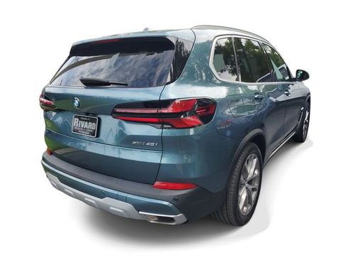 Used 2024 BMW X5 xDrive40i w/ Parking Assistance Package AWD/4WD image 4