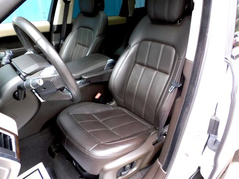 Used 2019 Land Rover Range Rover Sport HSE AWD/4WD image 14