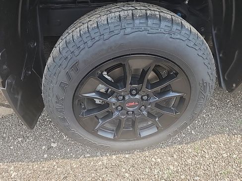 Used 2025 Toyota Tundra Limited w/ TRD Off-Road Package image 6