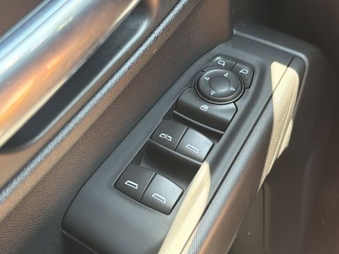 Used 2025 Chevrolet Silverado 1500 Custom Trail Boss w/ Turbomax Blackout Package AWD/4WD image 18