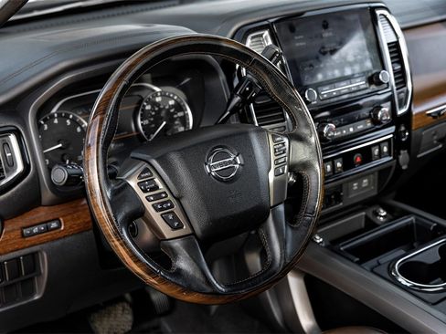 Used 2020 Nissan Titan Platinum Reserve w/ Moonroof Package image 13