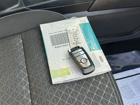 Certified 2024 Ford Escape Active image 34