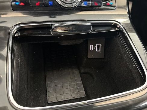 Used 2022 Lincoln Nautilus Reserve AWD/4WD image 23