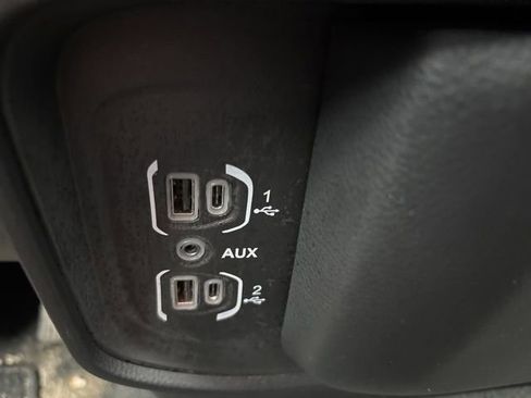 Used 2021 RAM 1500 Laramie w/ Off Road Group image 15