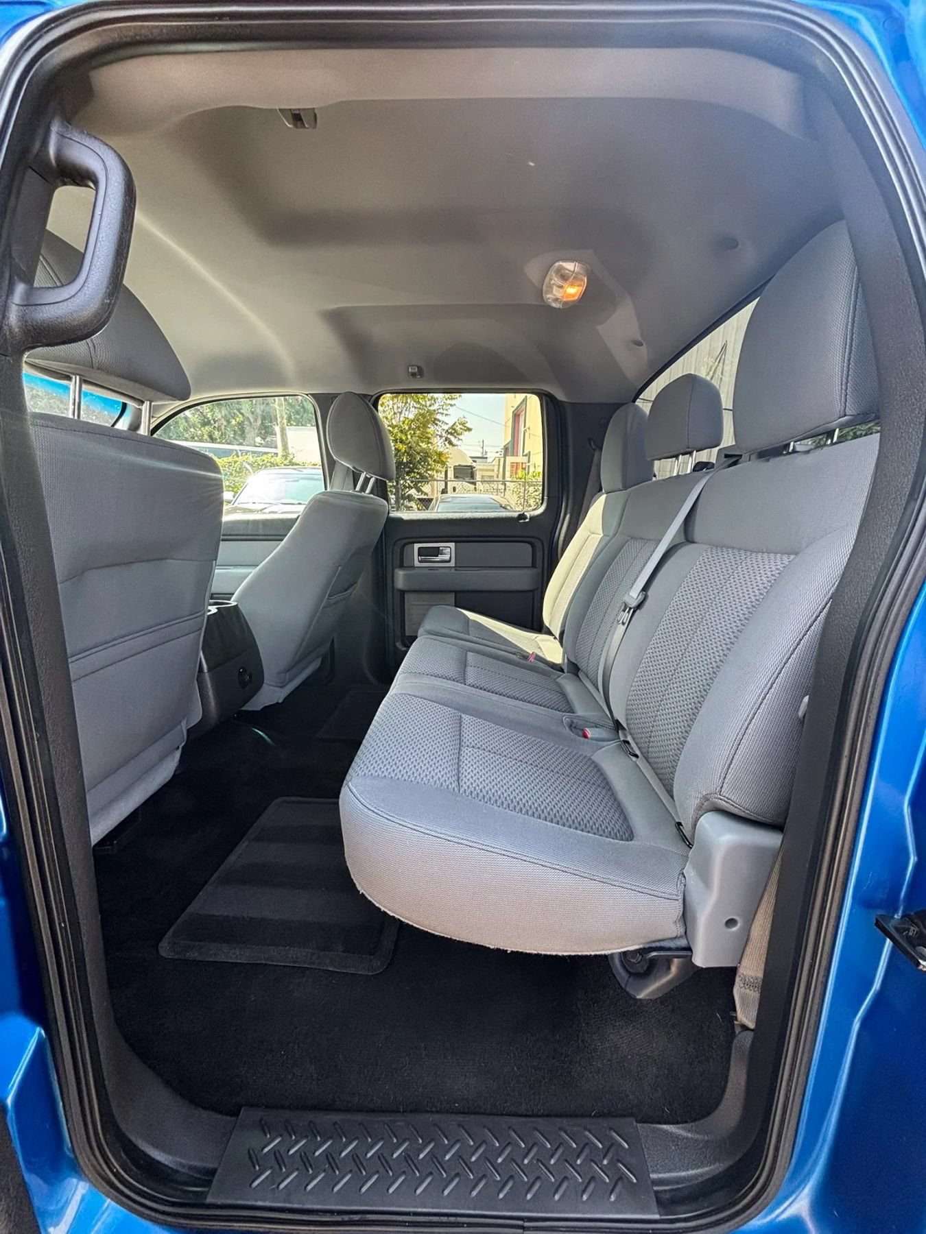 Used 2011 Ford F150 XLT w/ Trailer Tow Pkg RWD image 11