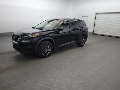 Used 2021 Nissan Rogue S AWD/4WD image 2