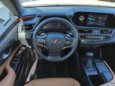 Used 2022 Lexus ES 350 w/ Premium Package FWD image 14