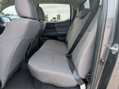 Used 2022 Toyota Tacoma SR w/ SR Convenience Package RWD image 13